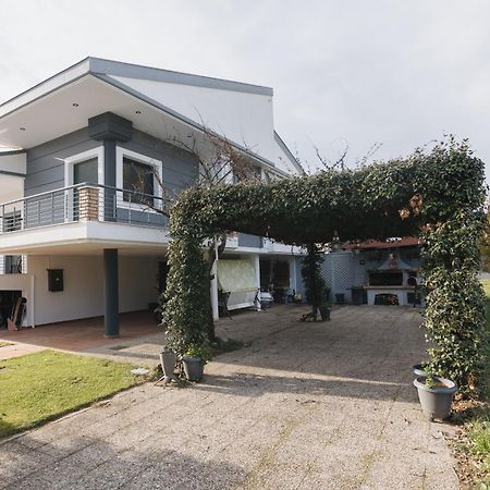 Billiard Home In Trikala Eksteriør billede